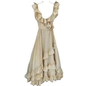 Alfred Angelo Yellow Victorian Ball Gown Size M 7/8 JR Flirtations Prom Belle